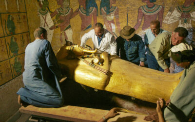 Revelan por qué murieron 20 personas que abrieron la tumba de Tutankamón
