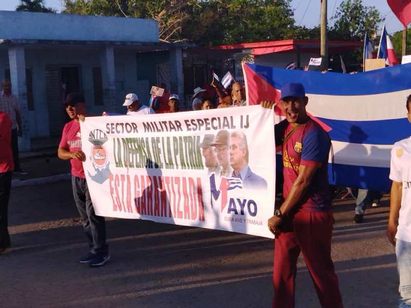 En Santa Fe, se marchó por la unidad y la Revolución