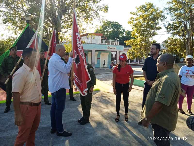 Reconocen entidades vanguardias nacionales