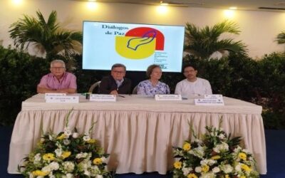 Gobierno de Colombia y ELN firman el primer punto de los acuerdos de paz