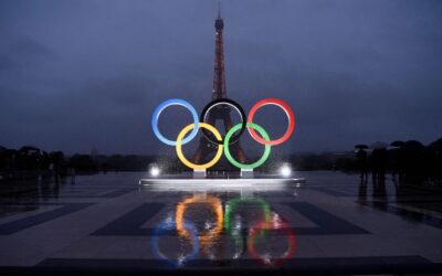 París muestra primeros anillos olímpicos, la llama ilumina el Loira