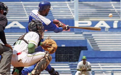 Pinar del Río e Industriales se baten en semifinal beisbolera