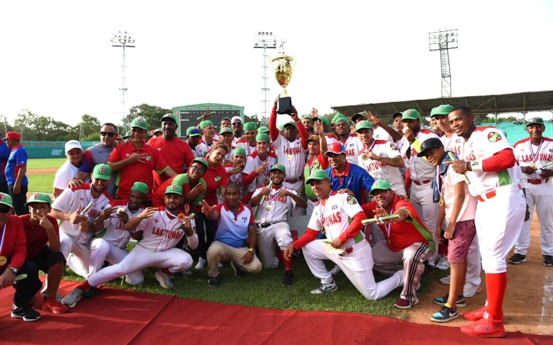 Leñadores mantienen reinado del béisbol en Cuba (+Fotos)