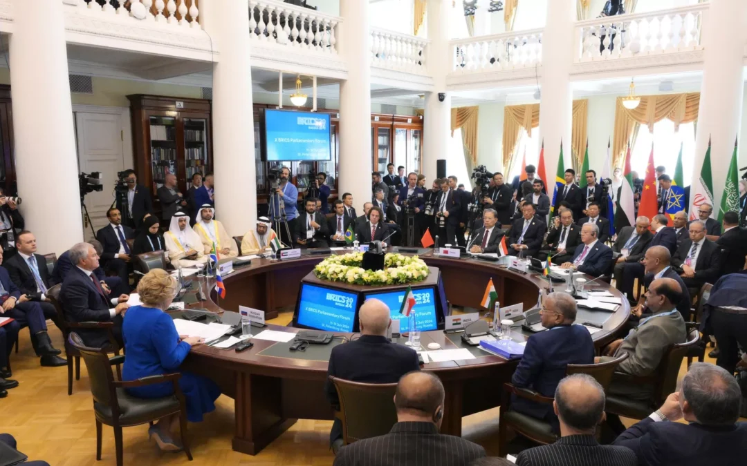 El X Foro Parlamentario de los BRICS se inicia en la ciudad rusa de San Petersburgo