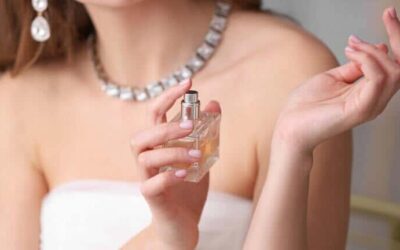 Trucos para que el perfume dure más en la piel