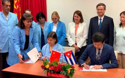 Firman China y Cuba acuerdo para creación de nuevo laboratorio