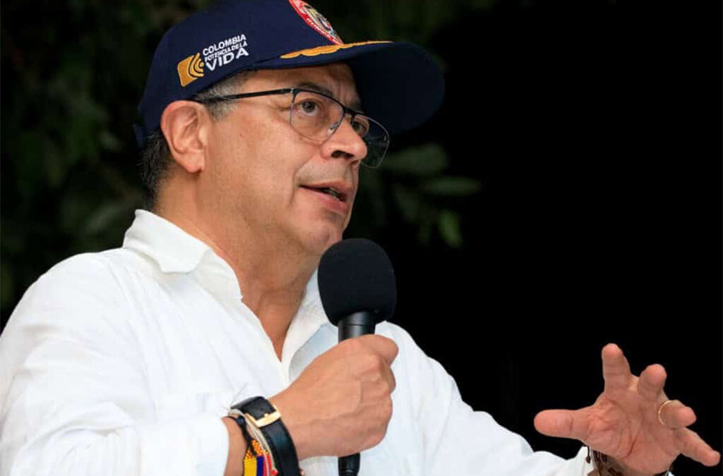Colombia: Diálogos entre Gobierno y ELN quedan detenidos tras ataque