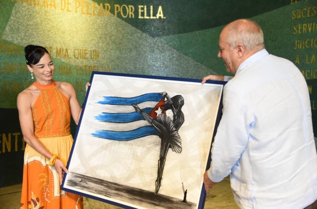 Cuba agasaja a Viengsay Valdés en sus bodas de perla con la danza (+Fotos)