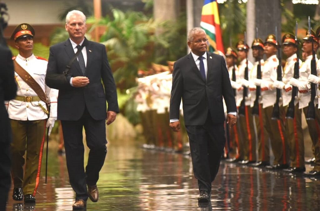 Recibe Díaz-Canel a presidente de Seychelles (+Fotos)