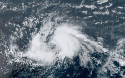 Monitorean dos áreas de lluvias en el Atlántico y el Caribe