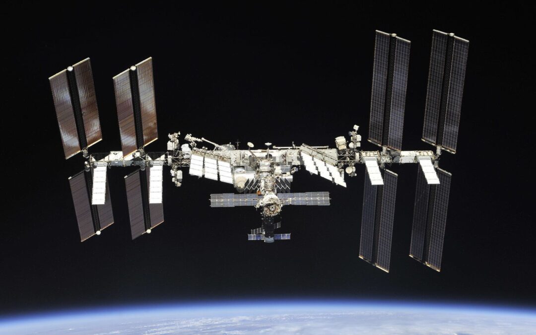 Desarrollan un método sin contacto para proteger la EEI de la basura espacial que la amenaza