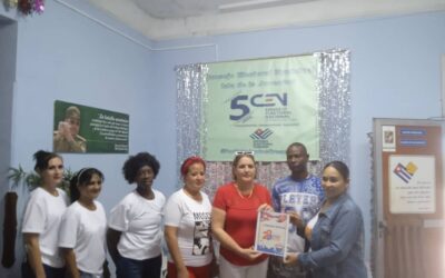 Consejo Electoral recibe Placa 22 Congreso de la CTC