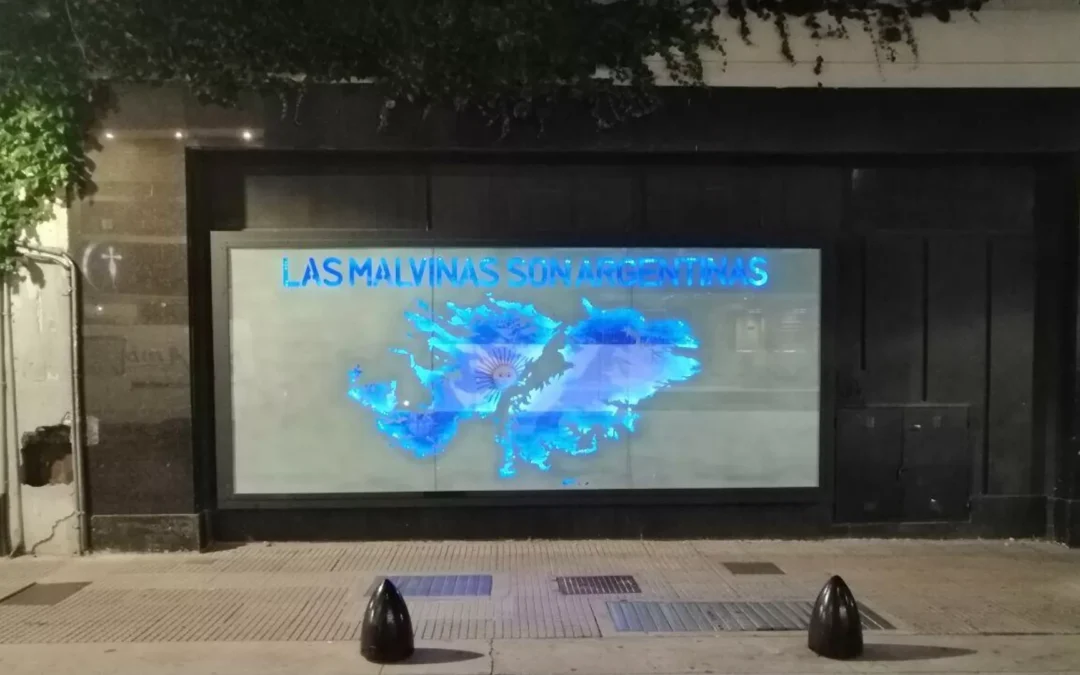 Argentina insta al Reino Unido a reanudar conversaciones sobre las Malvinas