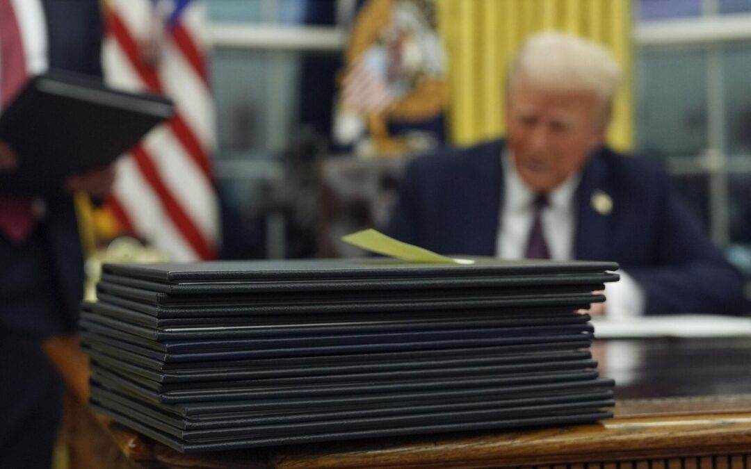 Trump arranca su mandato con una serie de órdenes ejecutivas en distintos rubros