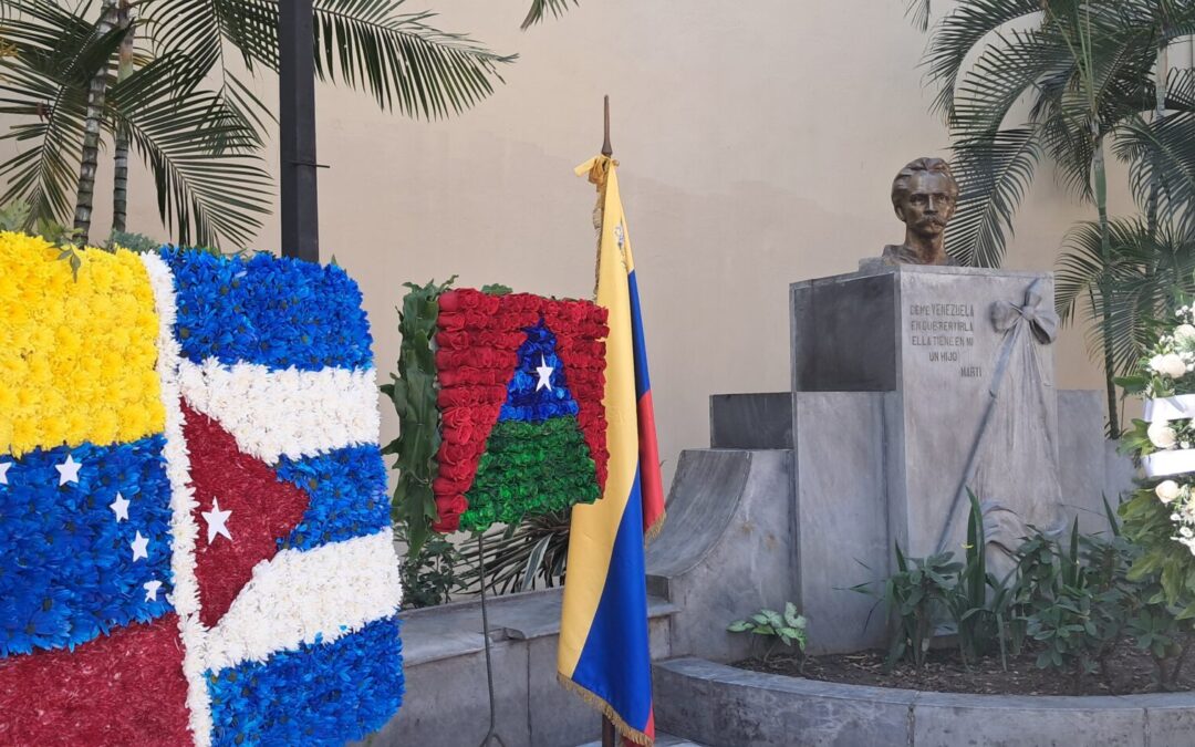 Rosas blancas para Martí en Venezuela