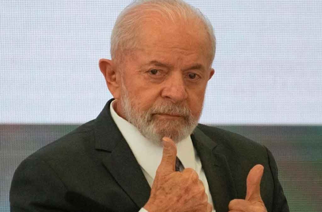 Lula regresa a recinto oficial de trabajo de Presidencia de Brasil