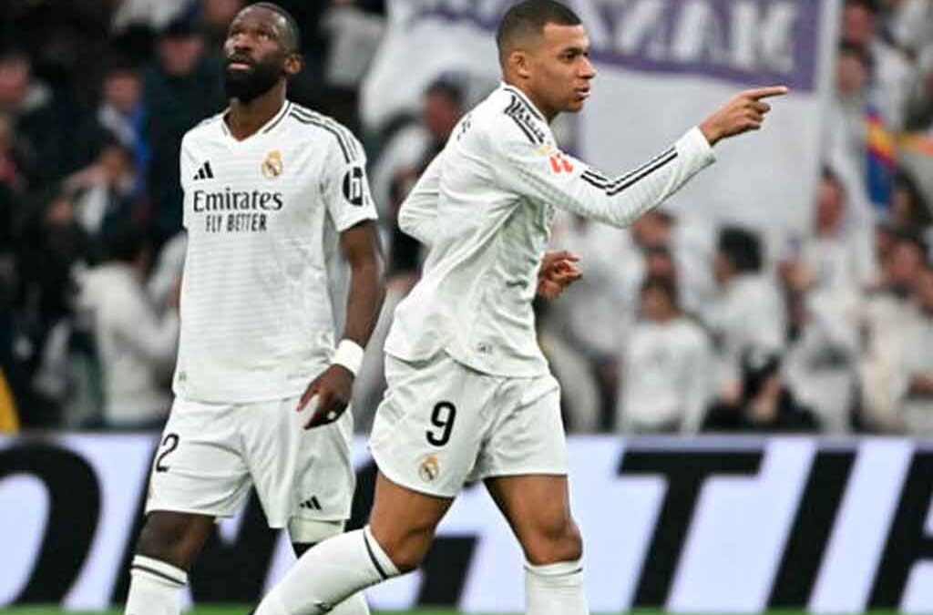 Descafeinado pero feliz, Real Madrid amanece líder de LaLiga