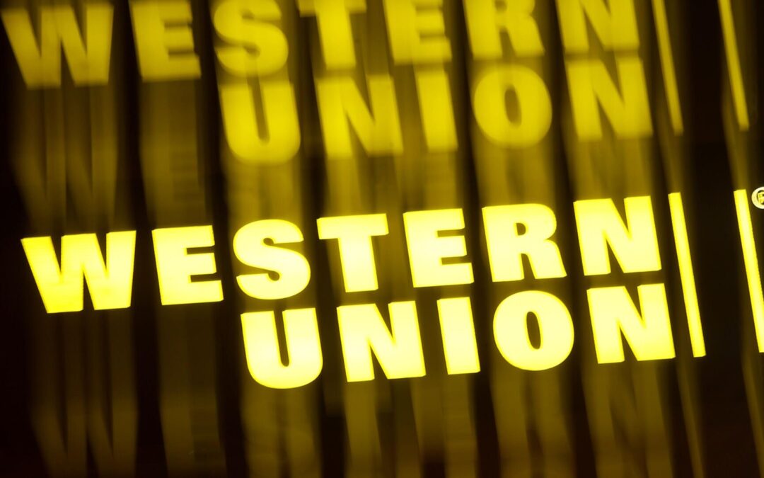 Western Union suspende sin fecha las remesas a Cuba tras «la vuelta de tuerca» de Trump