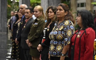 Imponen Orden Carlos J. Finlay a 28 científicos cubanos