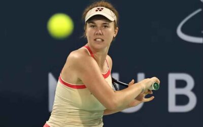 Noskova sorprende a Vekic y accede a segunda ronda en tenis de Doha