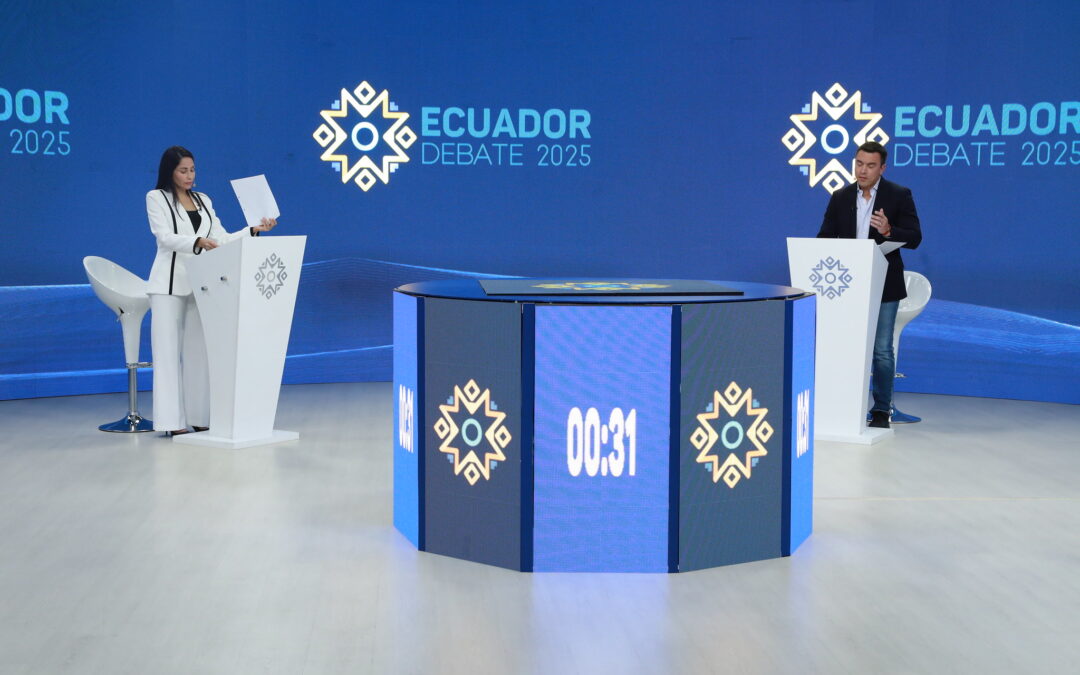 Noboa vs. González, tenso debate presidencial en Ecuador