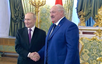 «Ejemplo» para otras naciones: Putin recibe a Lukashenko en el Kremlin