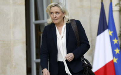 Condenan a Marine Le Pen a cuatro años de prisión