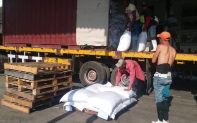 Llega a puerto pinero arroz de la canasta básica