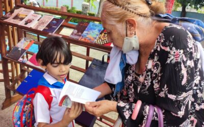 Inició venta de libros, es la fiesta de la literatura