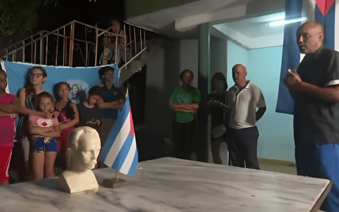 Intercambian con jóvenes pineras en las comunidades