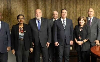 Bajo la lluvia, el abrazo de Cuba y Namibia