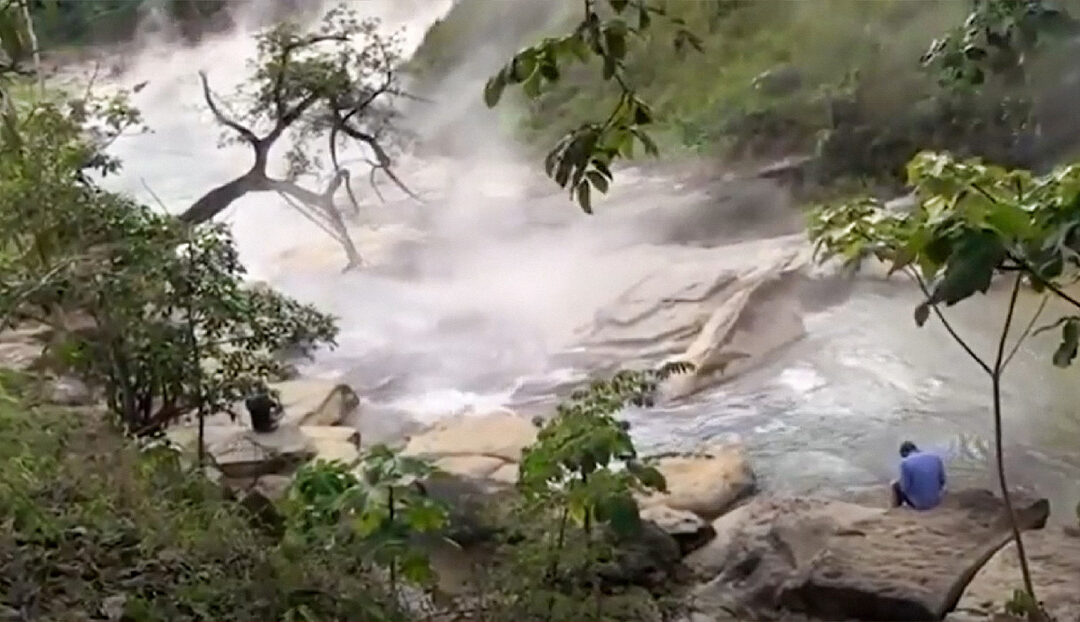 El peligroso río que hierve se transforma: la realidad oculta en la Amazonía peruana