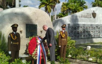 Vicepresidente ruso rinde homenaje en Cuba a Fidel Castro