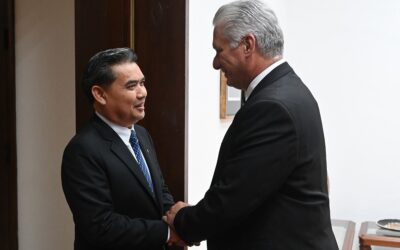 Recibe Presidente cubano a fiscal general de la República Democrática Popular Lao