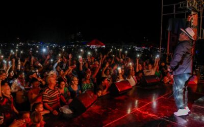 Reconocidos artistas cubanos calientan clima nocturno del Piña Colada (+Fotos)
