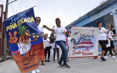Cuba: Inauguran Festival Piña Colada con desfile de tradiciones (+Fotos)