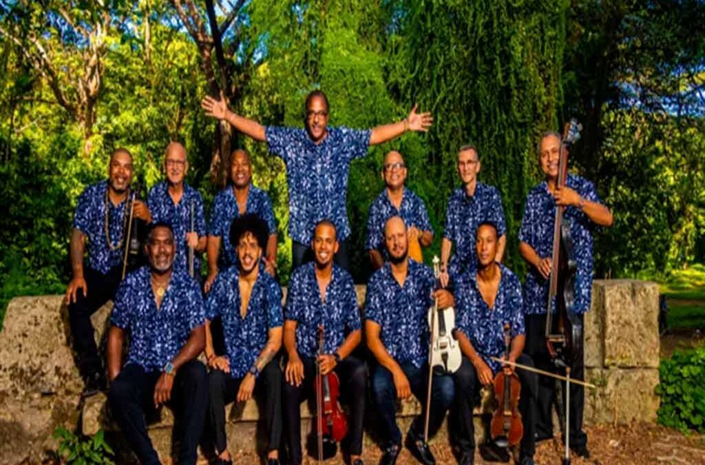 Insigne orquesta Aragón presenta en Cuba disco por sus 85 años