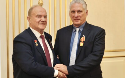 Otorga Partido Comunista ruso medalla conmemorativa a Díaz-Canel