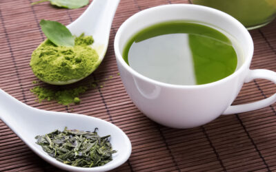 Descubren qué impacto tiene el té verde en el cerebro de adultos mayores