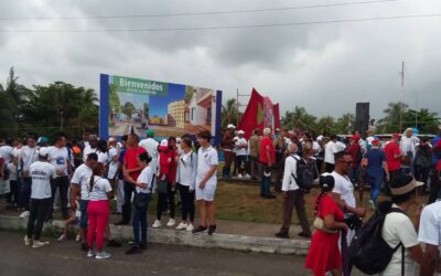 Ganamos todos porque marchamos por la Patria