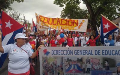 Pueblo pinero defendió su Revolución este primero de mayo