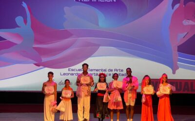 Realizan premiaciones del concurso coreográfico de la escuela de arte Leonardo Luberta