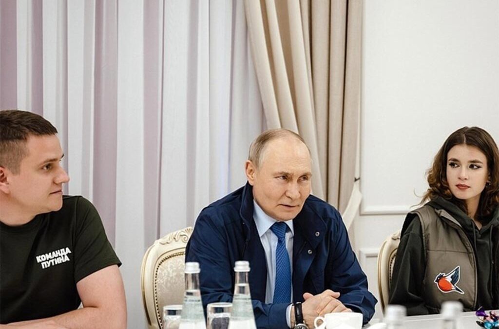 Presidente ruso visita por primera vez Kursk desde su liberación