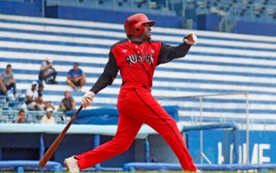 Béisbol cubano: Avispas tocan las puertas de los playoffs (+Foto)