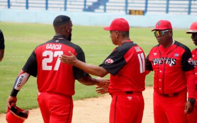 Béisbol cubano: Avispas se acercan a la postemporada (+Foto)