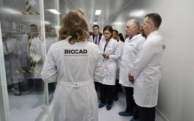 Díaz-Canel en San Petersburgo por la cooperación biofarmacéutica