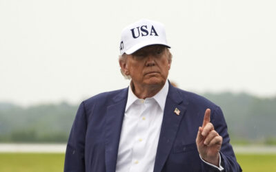 Trump: Ucrania dio a Rusia una razón para «bombardearla hasta el infierno»