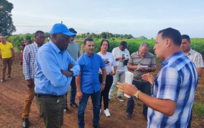 Visita vicepresidente cubano Salvador Valdés a Isla de la Juventud