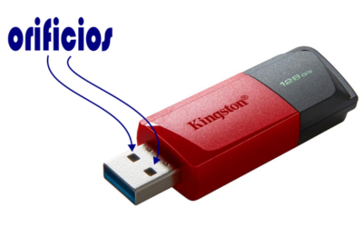 ¿Te has preguntado alguna vez para qué sirven realmente los dos orificios cuadrados que tienen los conectores USB?
