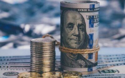 Trump está hundiendo el dólar por tres razones; aquí se explican